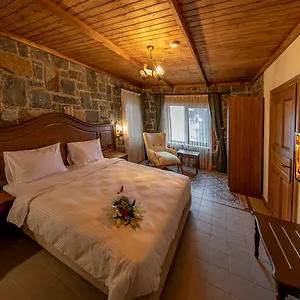 3* Hotel Foleya Mountain &
